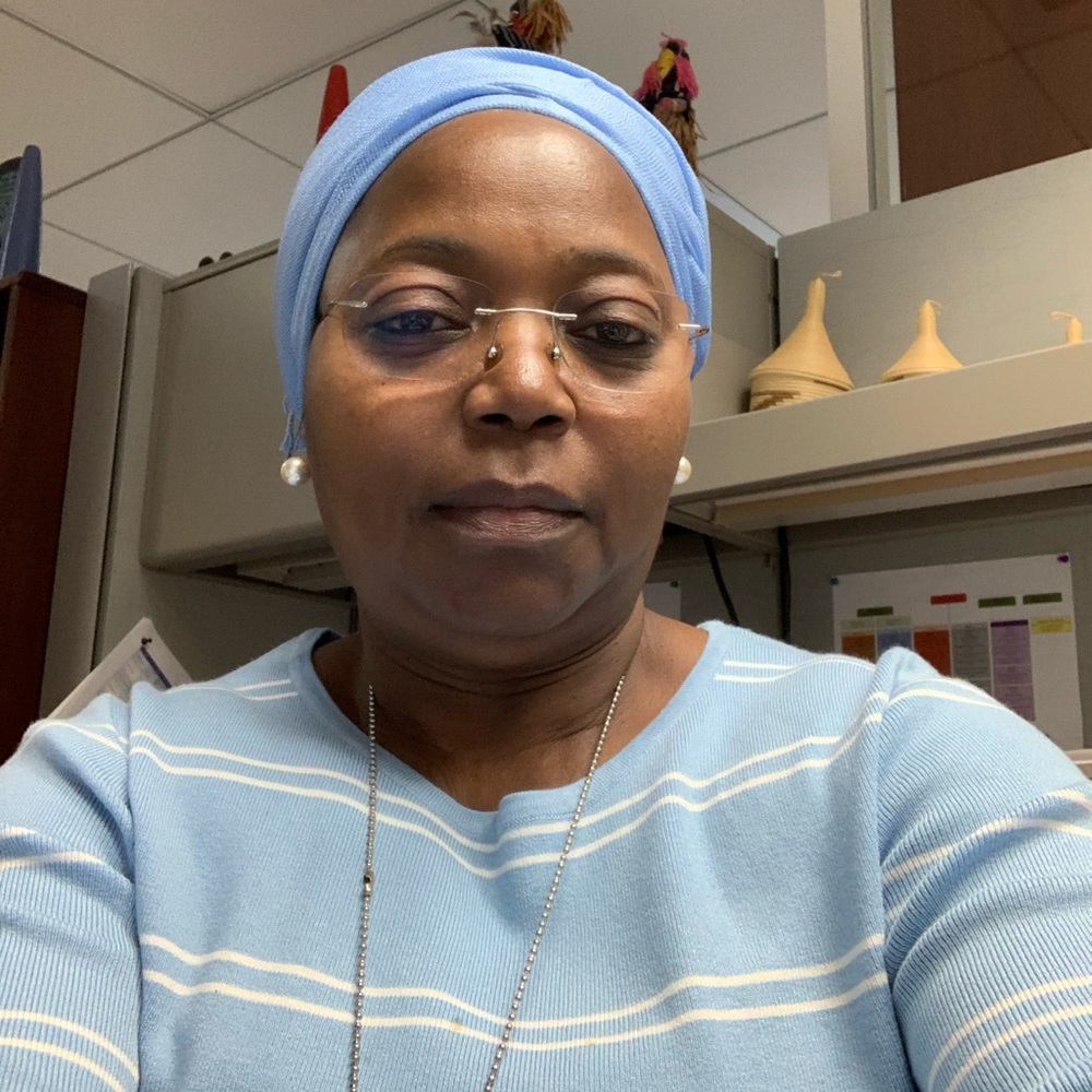 Meet your Posher, Mariama